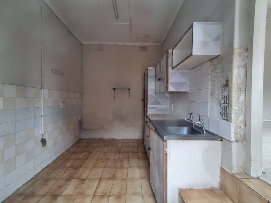 12 Bedroom Property for Sale in Quigney Eastern Cape